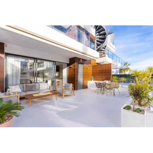 Ceñuela - Lush Haven by United Renters
