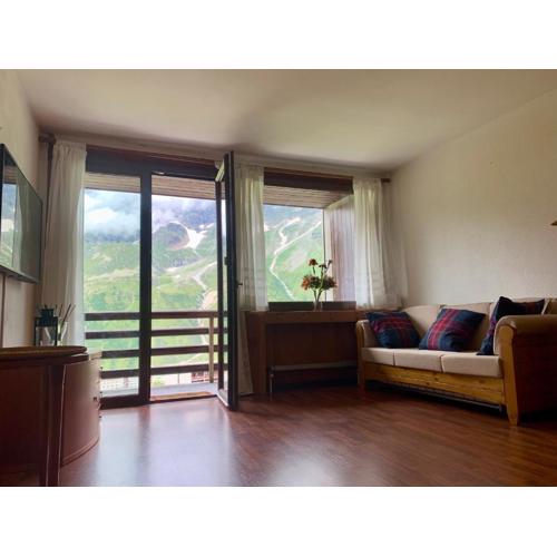 Cervinia Ski In Ski Out - Spacious Apartment