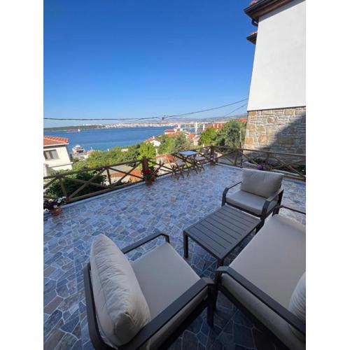 Çeşmeli Konak