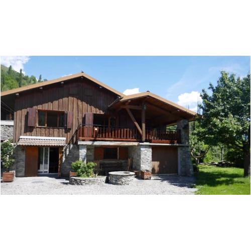 Chalet 8 personnes, face aux montagnes