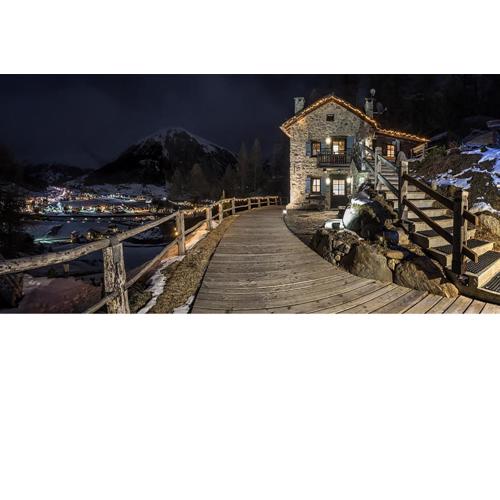 Chalet Charm