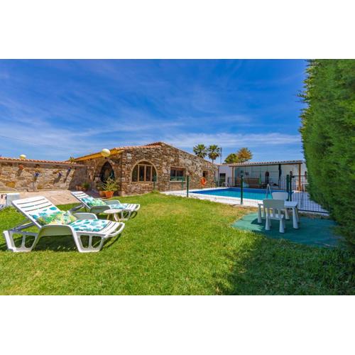 Chalet con piscina privada en Bolonia