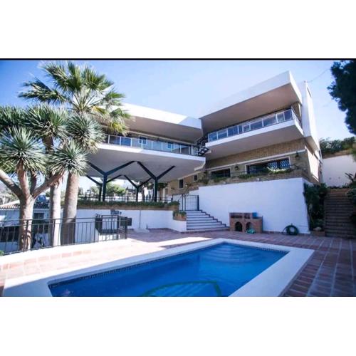 CHALET EXCLUSIVO EL CANDADO MÁLAGA