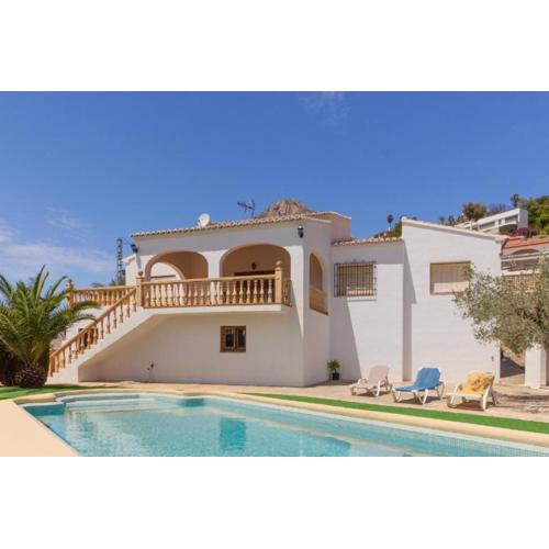 Chalet Los Olivos con piscina