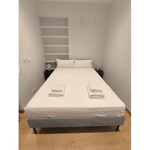 Chamartín Easy Stay - Individual Rooms in Madrid