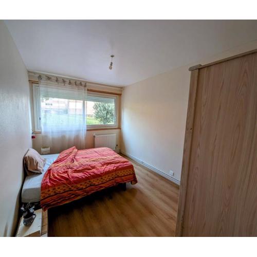 Chambre cozy et verdoyante
