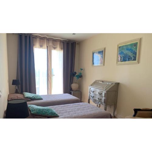 Chambre Mustang avec piscine Villa CasaEva