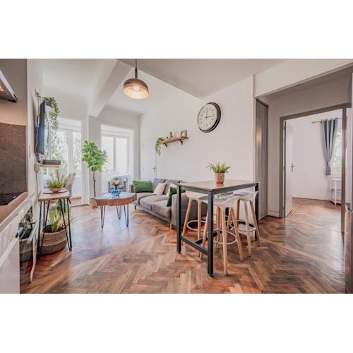 Champs de Mars - T5 chic, 4 chambres, tout équipé