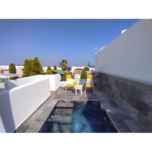 Chariot Apartments Santorini