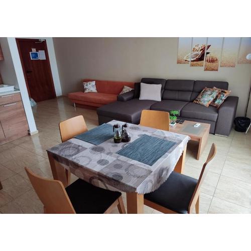 Charis Cozy Family apart at Sun Village Complex close to the Beach