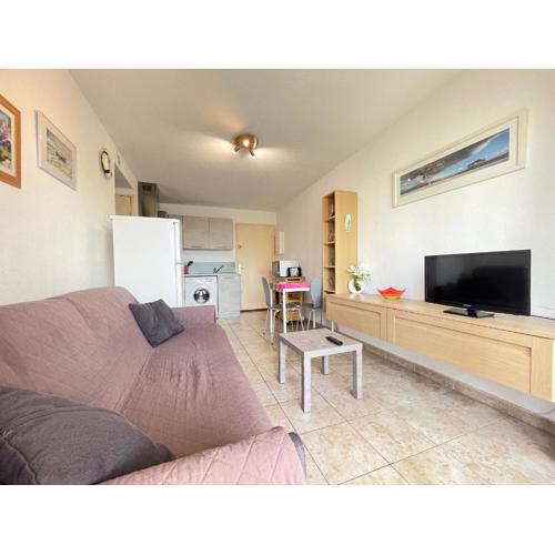 Charmant 2 pièces à Sète, à 300m de la plage avec parking et loggia vitrée - FR-1-338-302