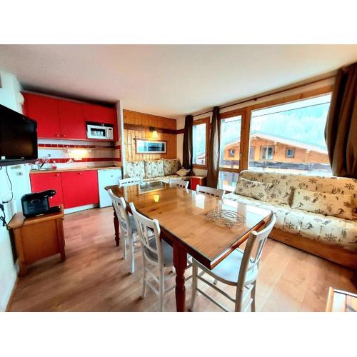 Charmant 2P rénové avec balcon, proche commerces, casier à ski et parking, Plagne 1800 - FR-1-351-160
