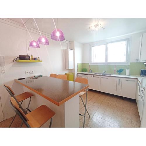 Charmant 4 pièces à Sète avec balcon, proche plage, activités familiales et commodités - FR-1-338-509