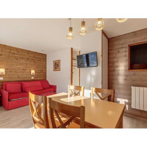 Charmant appart. skis aux pieds, terrasse sud, central, 4 pers, TV, parking, casier à ski - FR-1-351-148