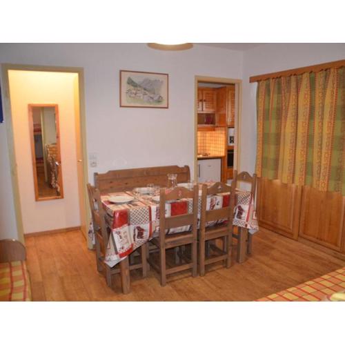 Charmant appartement 6 pers avec balcon, au pied des pistes - Les Ménuires - FR-1-452-23