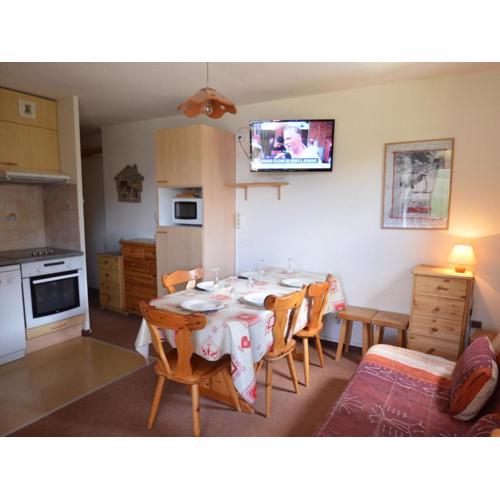 Charmant appartement pour 5, ski aux pieds, bien équipé, proche commerces et piscine à Les Bruyères - FR-1-452-237
