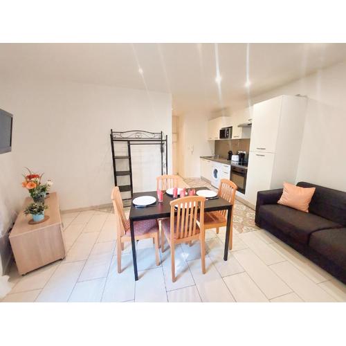 Charmant appartement près du marché, gare et port à 5mn