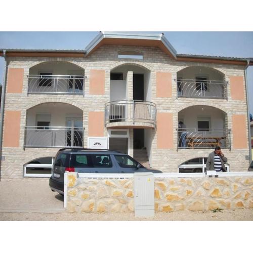 Charmante Ferienwohnung Mit Balkon