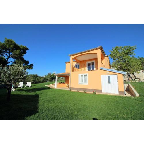 Charmantes Ferienhaus mit Meerblick, 2 Fahrraeder, Grill, privater Balkon, Waschmaschine