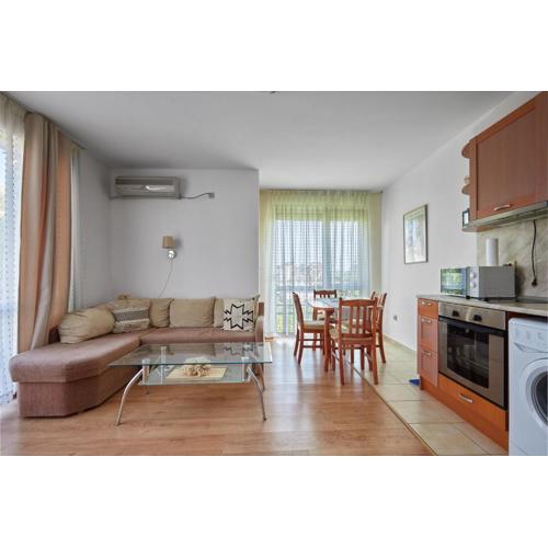 Charming 1-Bedroom Apartment in Ravda by Flat Mаnаger