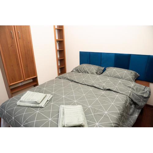 Charming 1BR Steps from South Park