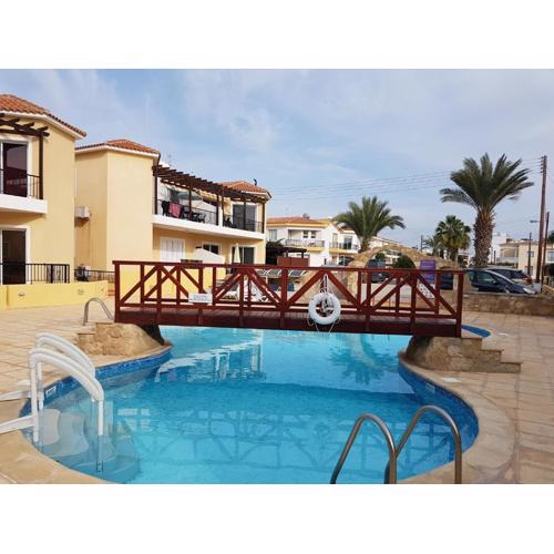 Charming 2 Bed. Ap. with swimming pool