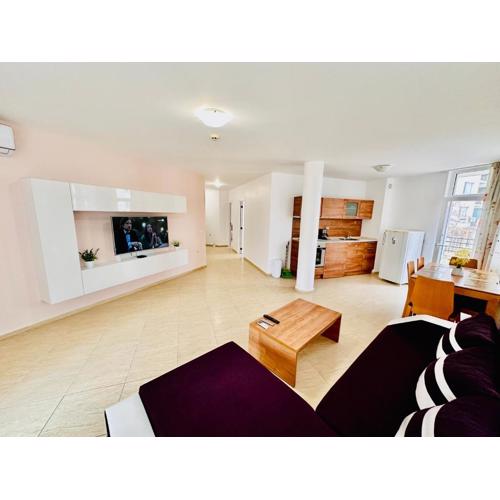 Charming 2-bed flat with pool view in Sunny Beach, Bulgaria