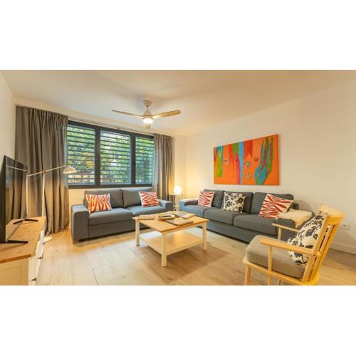 Charming 2 Bedroom Apartment by Torre Del Oro By OCityzen