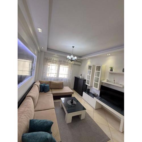 Charming 2 Bedroom Apartment in New Bazaar, Tirana