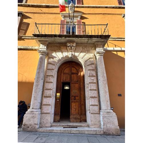 Charming 2-Bedroom Retreat in the Center of Perugia