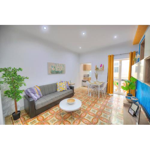 Charming 2 bedroom townhouse, internal yard JDES1-1