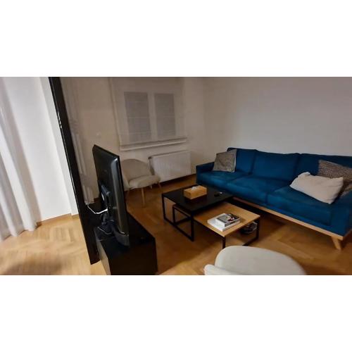 Charming 3-Bedroom Apartment Next to the Kallimarmaro Stadium