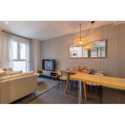 Charming Apartment for 3 in La Latina Steps from El Rastro Latina Toledo VIII