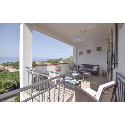 Charming Apartment in Sciacca with Sea View