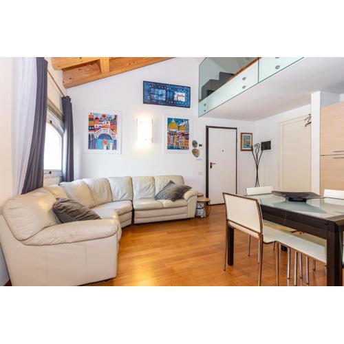 Charming Apartment in Venice!