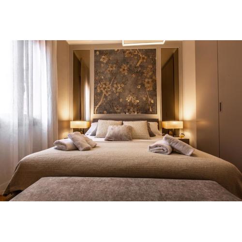 Charming Apartment on the Grand Canal R&R