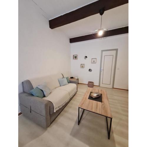 Charming authentic apartment in central location