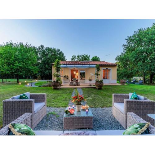 Charming Cottage with Private Pool in Lucca