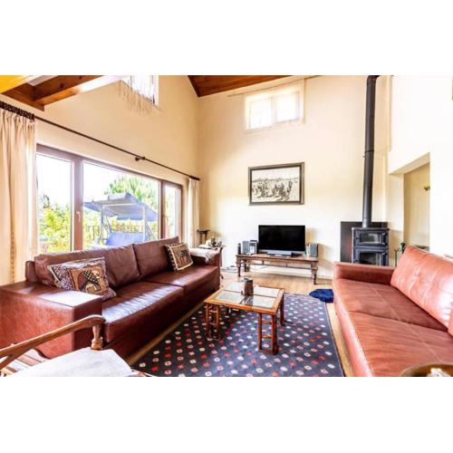Charming Countryside 1bd15bath Airy Villa! #354