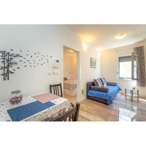 Charming Cozy Apartment Solitudo