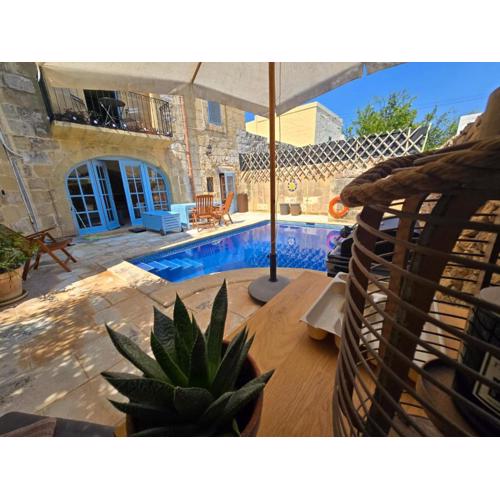 Charming Farmhouse with Pool