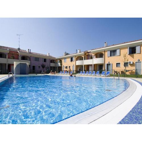 Charming flat with swimming pool - Beahost