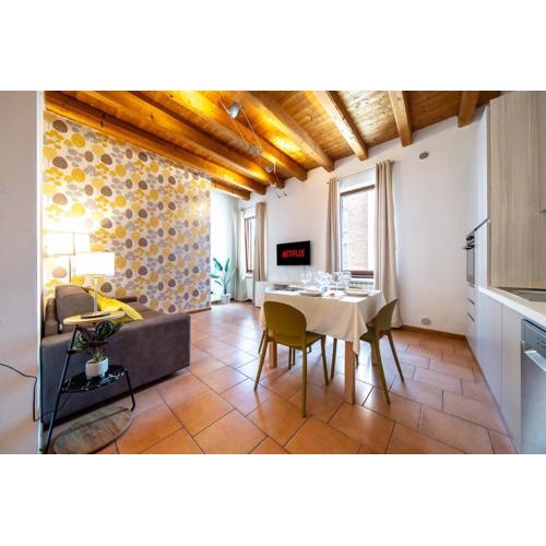 CHARMING HOUSE - 5 minutes from Two towers