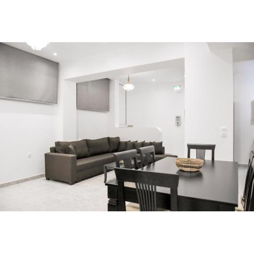 Charming lower level retreat at Neos Kosmos