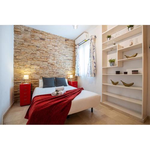 Charming Malaga Stay Walk to Top Sights