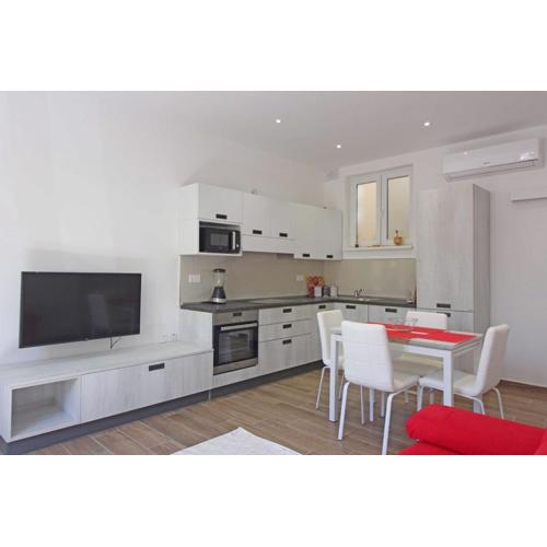 Charming One Bedroom Maisonette