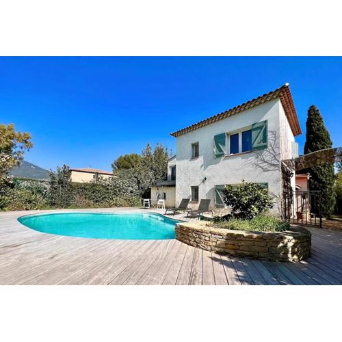 Charming quiet pool villa