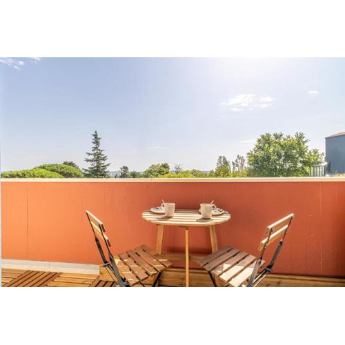 Charming T3 with balcony and view