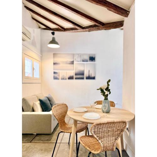 Charming Tirso de Molina IV