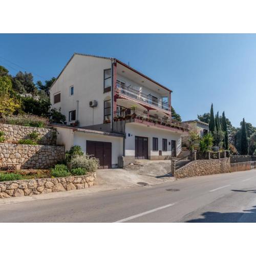 Charming Trogir Apartments with Balcony